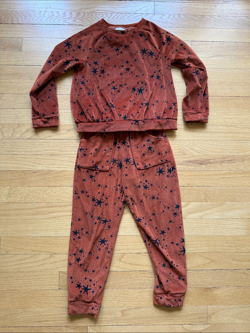Cat & Jack Rust Star-Print Kids Pajama Set